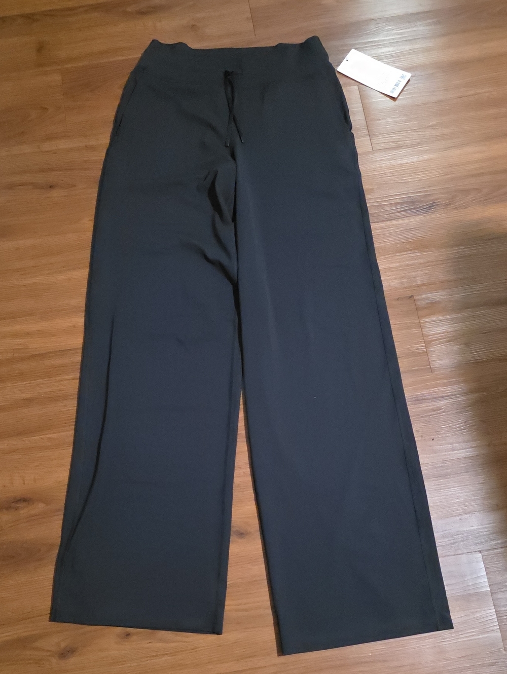 Lululemon Groove Wide Leg High Rise Pant Size 8 TALL